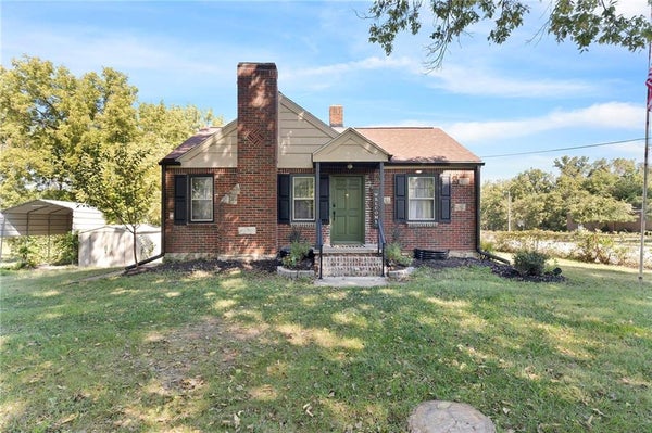 709 N ALLEN RD, INDEPENDENCE, MO 64050 - Image eb574d732175b5b1b8eb7c0d88407b56/1114757706