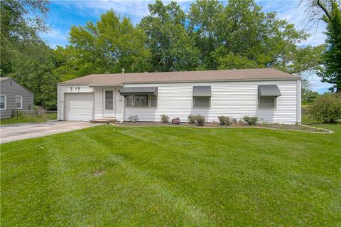 2418 NE Pursell Road, Gladstone, MO 64118 - MLS#: 2627940