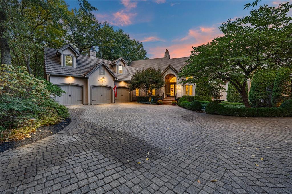 60 E Dundee Circle