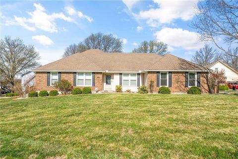 2257 SW Wall Street Blue Springs MO 64015