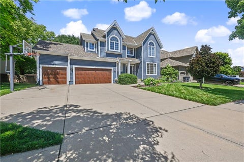 Photo of 16140 S Brookfield Street, Olathe, KS 66062 (MLS # 2619325)