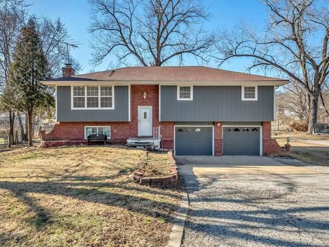 702 Lakewood Road, Bonner Springs, KS 66012 - MLS#: 2602748