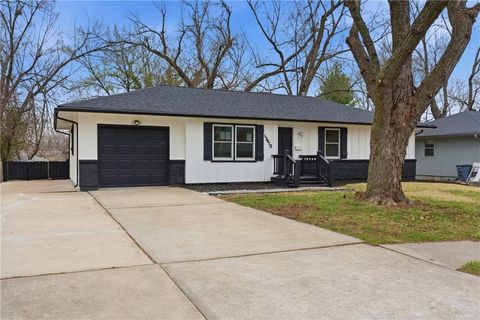 13413 Lowell Avenue Grandview MO 64030