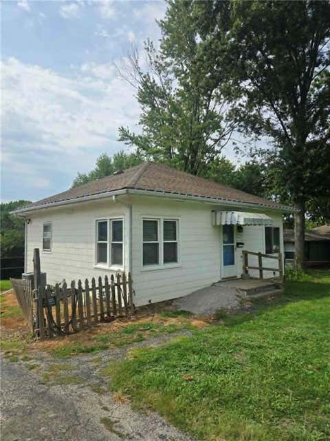 Photo of 3506 S Crysler Avenue, Independence, MO 64050 (MLS # 2636983)