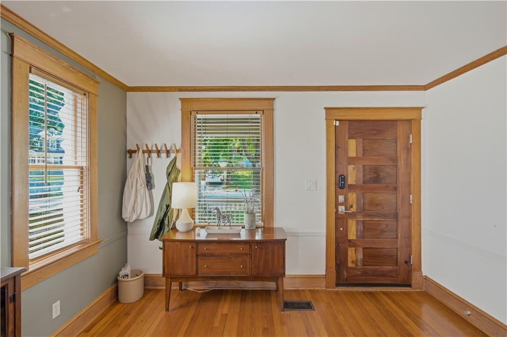 5117 WALNUT Street