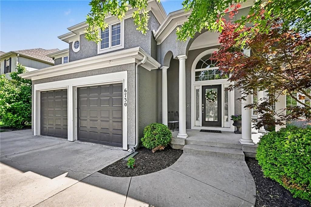 Photo of 6730 Meyers Circle, Parkville, MO 64152 (MLS # 2613916)