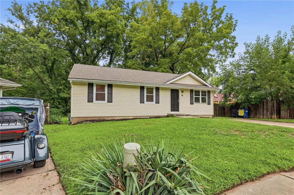 Photo of 15 Brooks Court, Liberty, MO 64068 (MLS # 2630338)
