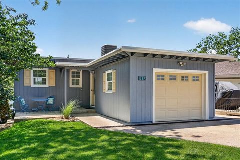 113 North Shore Drive, Lake Waukomis, MO 64151 - #: 2621853