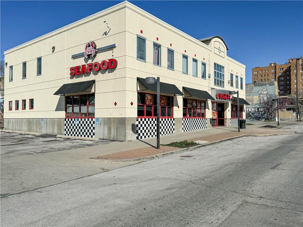 3756 Broadway Boulevard
