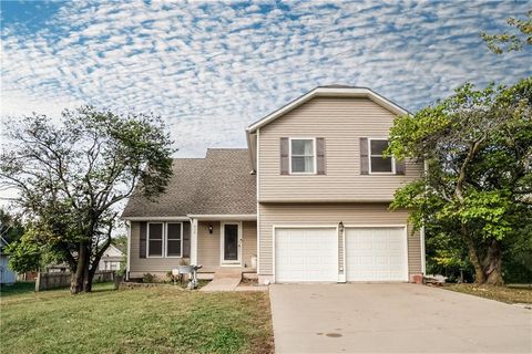 824 S Elk Lane Bonner Springs KS 66012