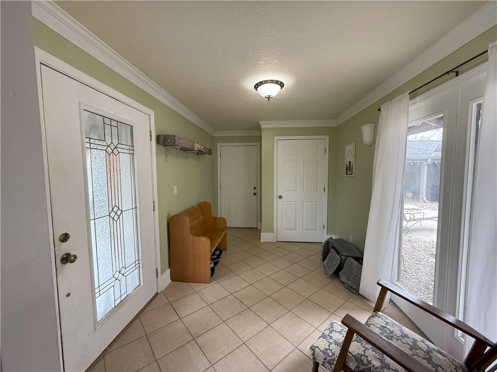 2216 Country Club Drive