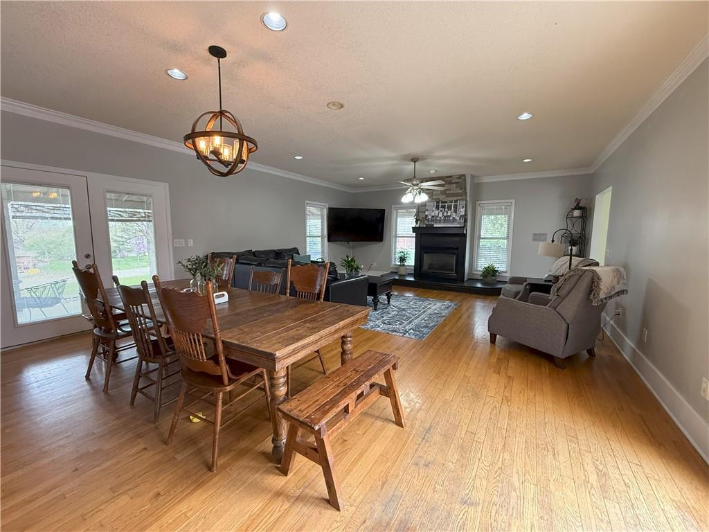 2216 Country Club Drive
