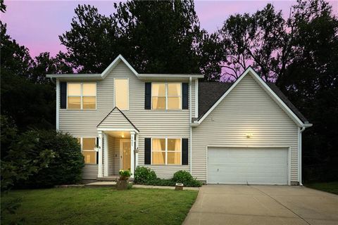 Photo of 3401 NW 85th Court, Kansas City, MO 64154 (MLS # 2633915)