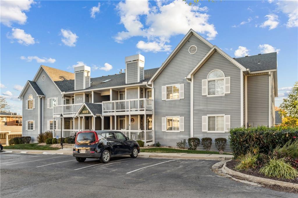 4005 S Crysler Avenue 57