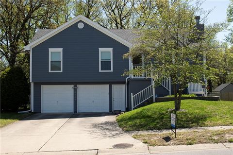 Photo of 2113 N York Road, Independence, MO 64058 (MLS # 2616086)