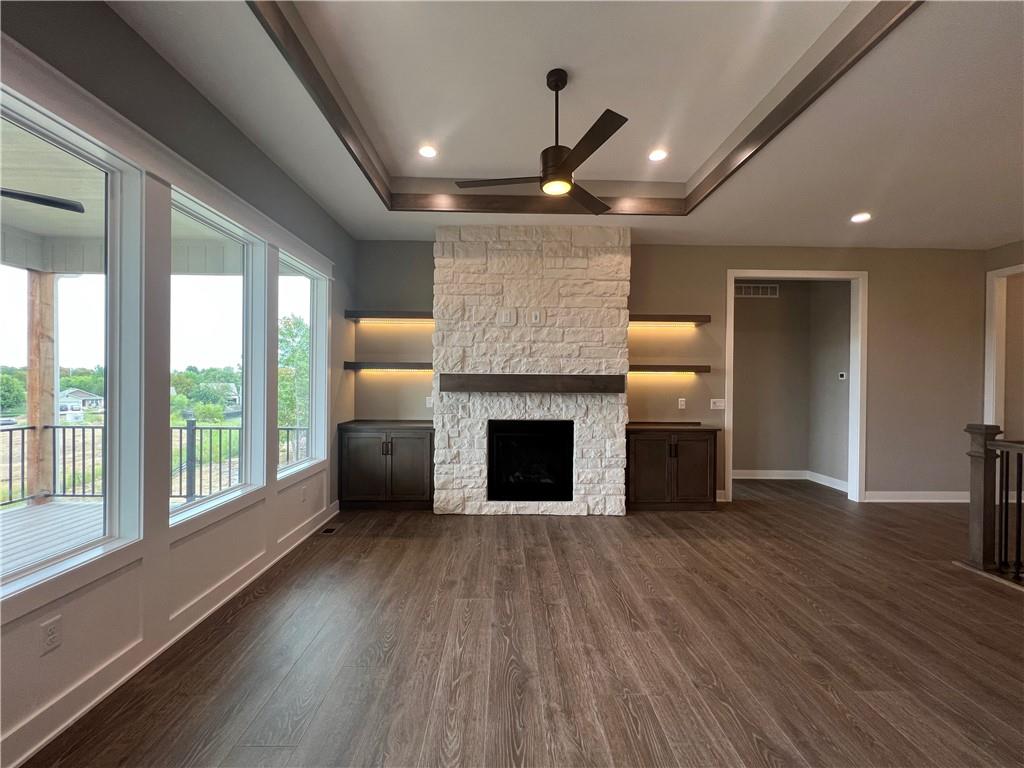 1136 SW Whitby Drive