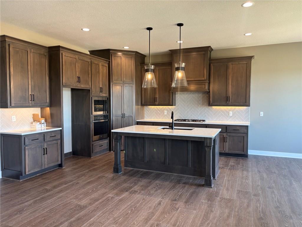 1136 SW Whitby Drive