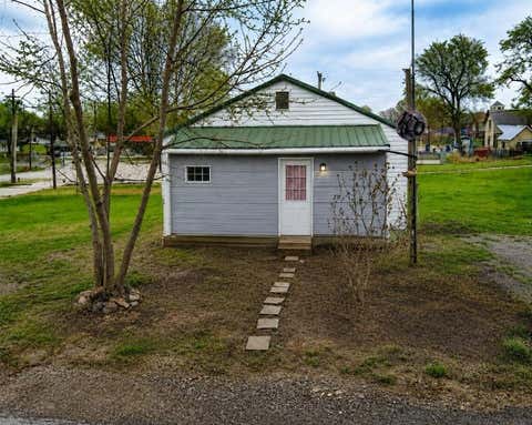 Photo of 208 Prospect Street, King City, MO 64463 (MLS # 2635835)
