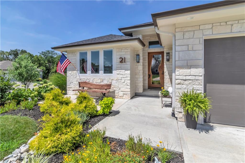 21 Bison Falls Circle