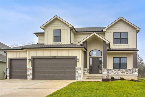 7065 NW Forest Lakes Drive Parkville MO 64152