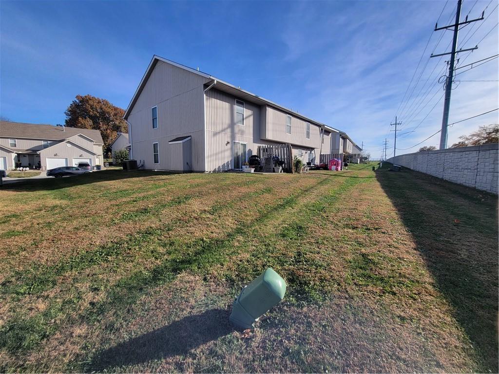 10620-10626 N Locust Court