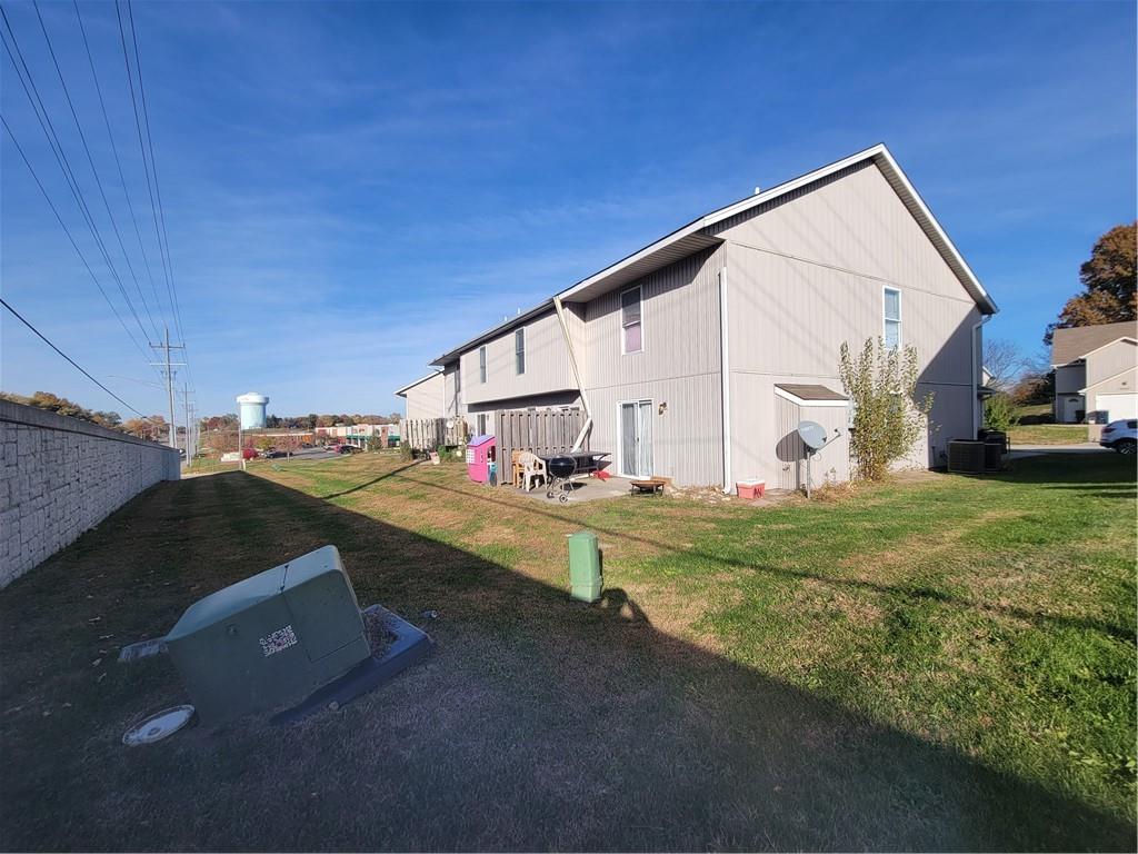 10620-10626 N Locust Court