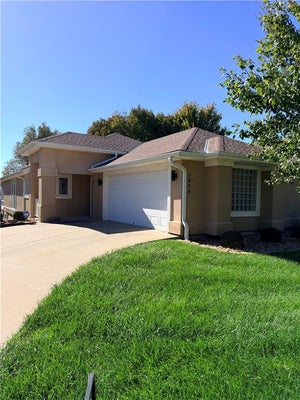 7910 N LOCUST ST, KANSAS CITY, MO 64118 - Image ecfa22efa327eb4cb5ef62df0450cb46/414572552