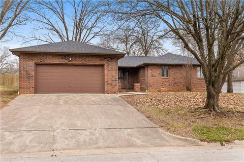 802 S Timberbrook Drive, Nevada, MO 64772 - #: 2605657