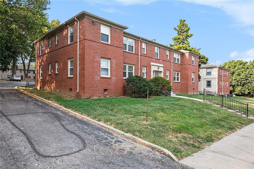 120 W Elizabeth Street