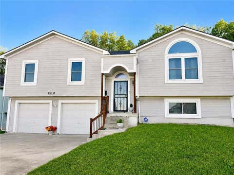 Photo of 3823 E 53rd Street, Kansas City, MO 64130 (MLS # 2638282)