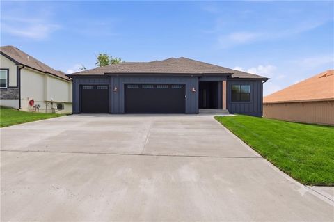 11717 E 231st Street, Peculiar, MO 64078 - MLS#: 2602540
