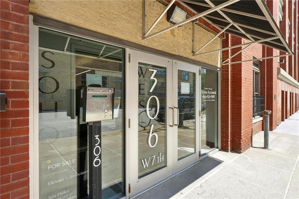 306 W 7th Street 201