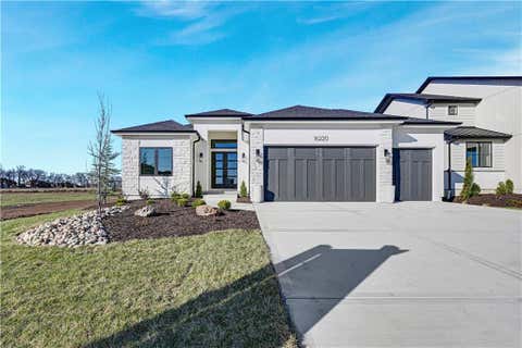 Photo of 16220 S Twilight Lane, Olathe, KS 66062 (MLS # 2577936)