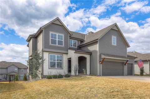 2661 W Loula Street Olathe KS 66061