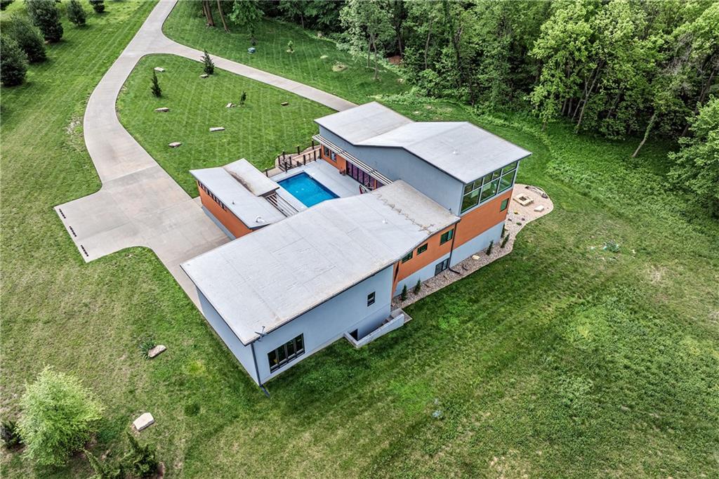 Country Club, Missouri 64505, United States, 5 Bedrooms Bedrooms, ,6 BathroomsBathrooms,Residential,Active,63490