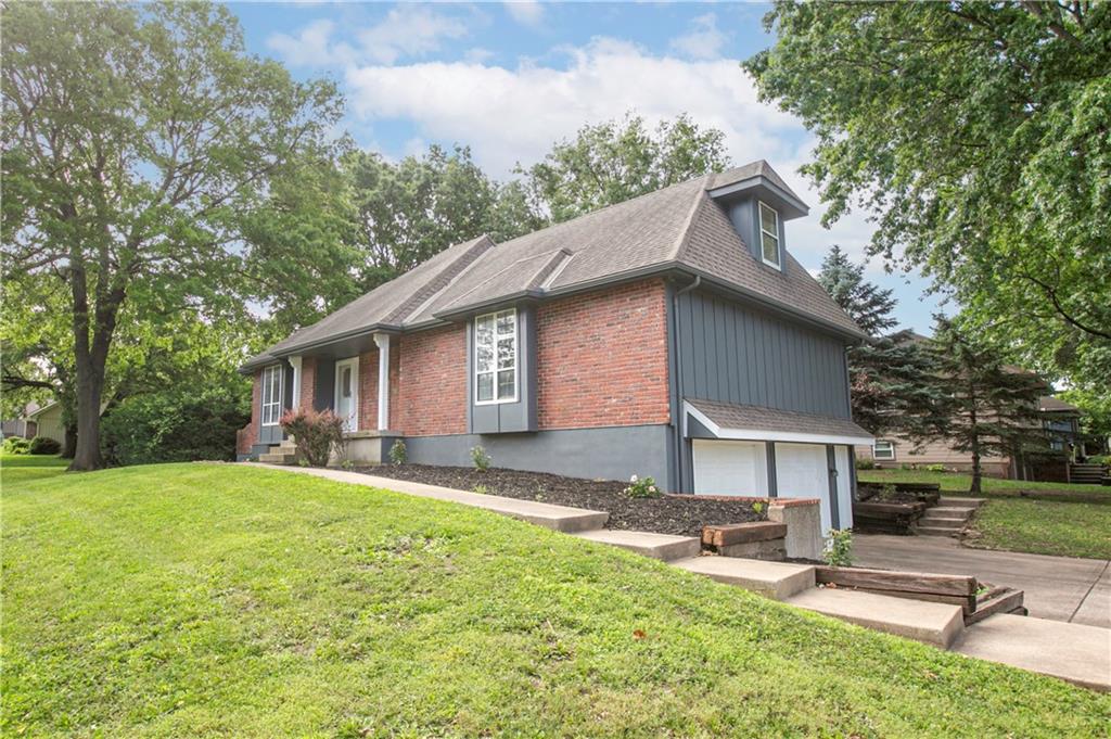 115 N PARK Drive
