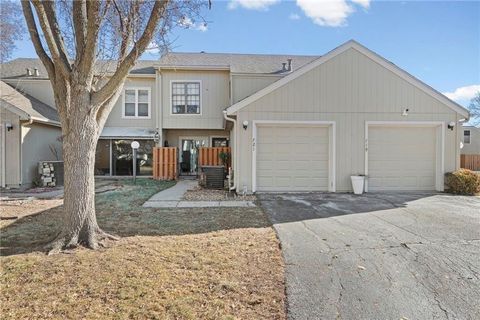 721 E 121st Street, Kansas City, MO 64146 - #: 2591080