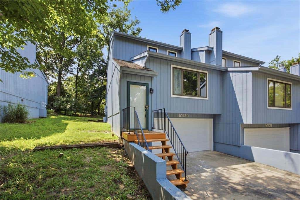 Photo of 10129 Steele Road, Edwardsville, KS 66111 (MLS # 2632320)