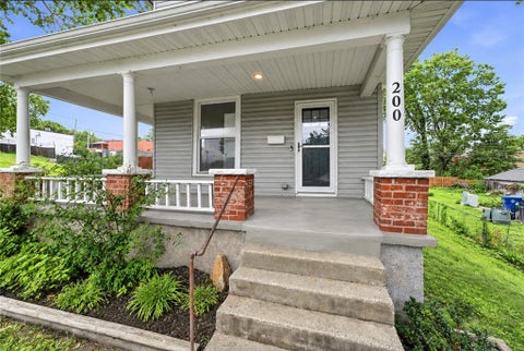 Photo of 200 N 16th Street, Kansas City, KS 66102 (MLS # 2626675)