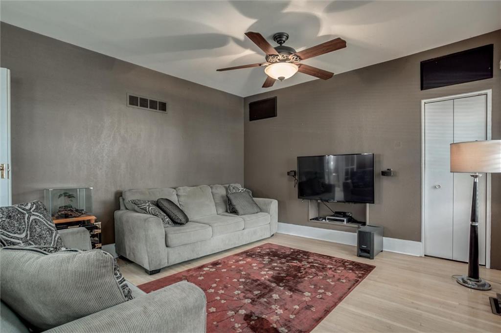 1424 S 37th Street