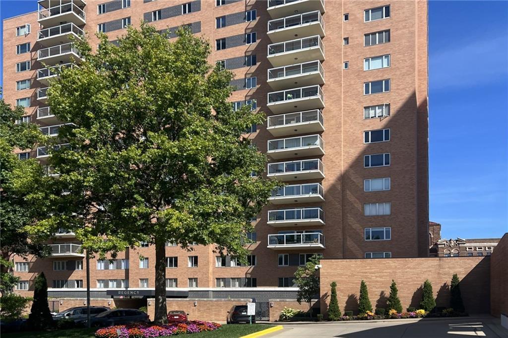 221 W 48th Street 803