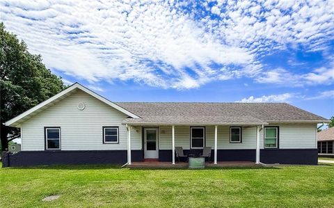 706 E Centennial Drive, Pittsburg, KS 66762 - MLS#: 2551778