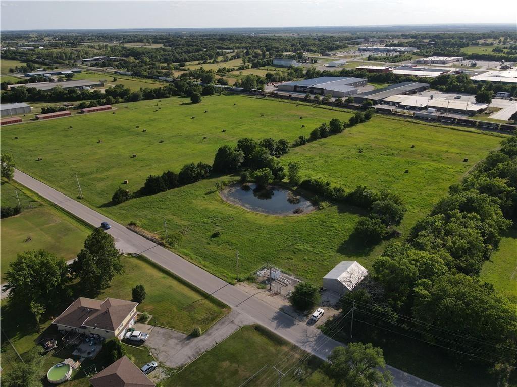 2412 S Margrave - 10 Acres Street