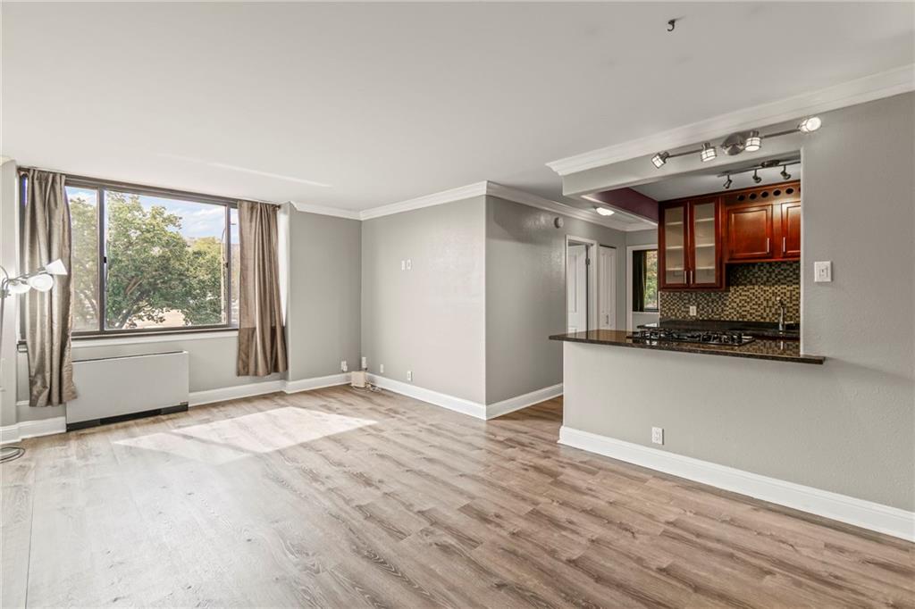 700 E 8TH Street 4A