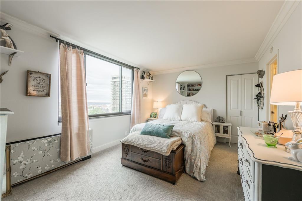 700 E 8TH Street 9B