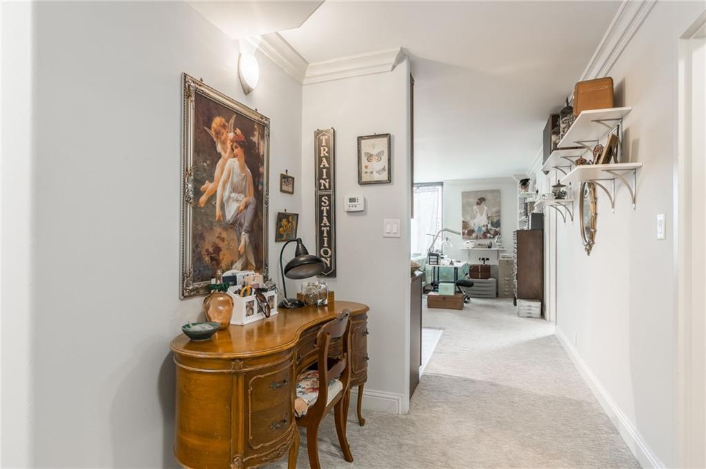 700 E 8TH Street 9B