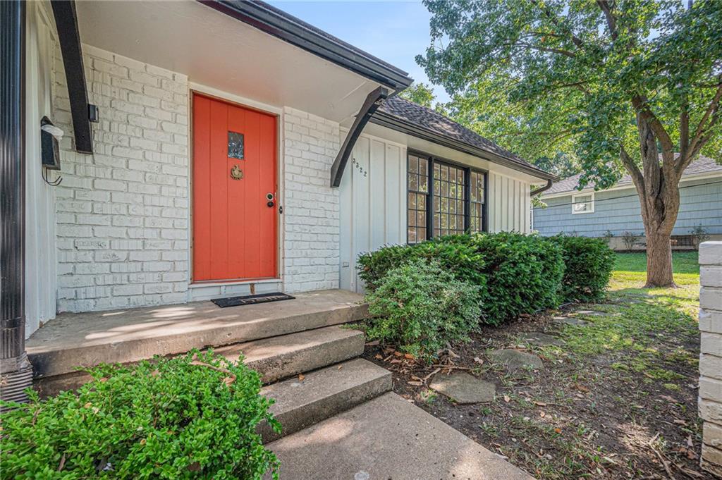 3322 W 95th Street