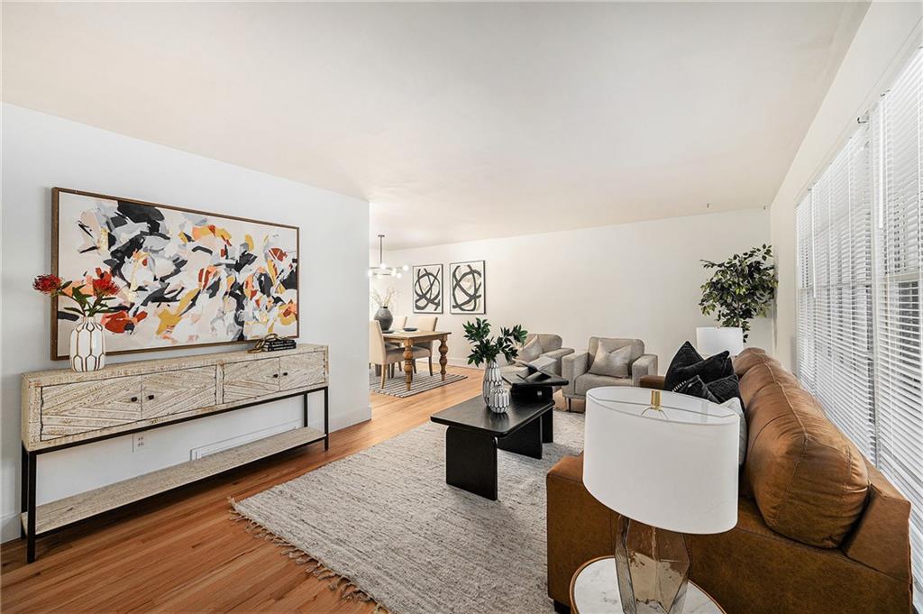 3322 W 95th Street