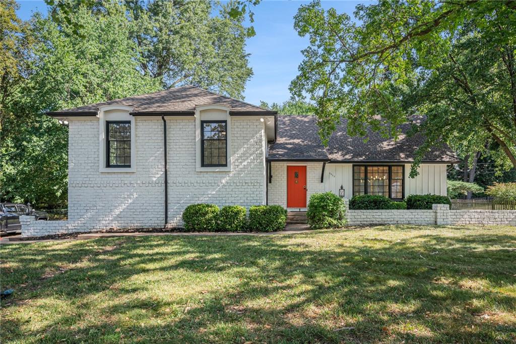 3322 W 95th Street