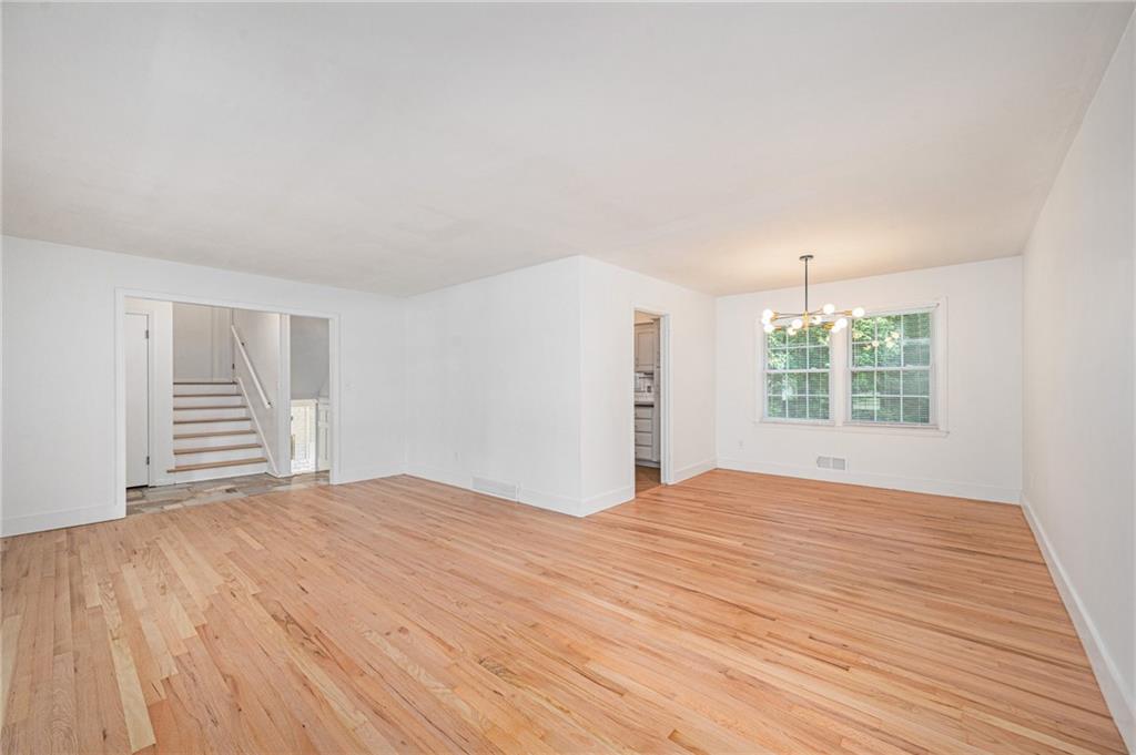 3322 W 95th Street